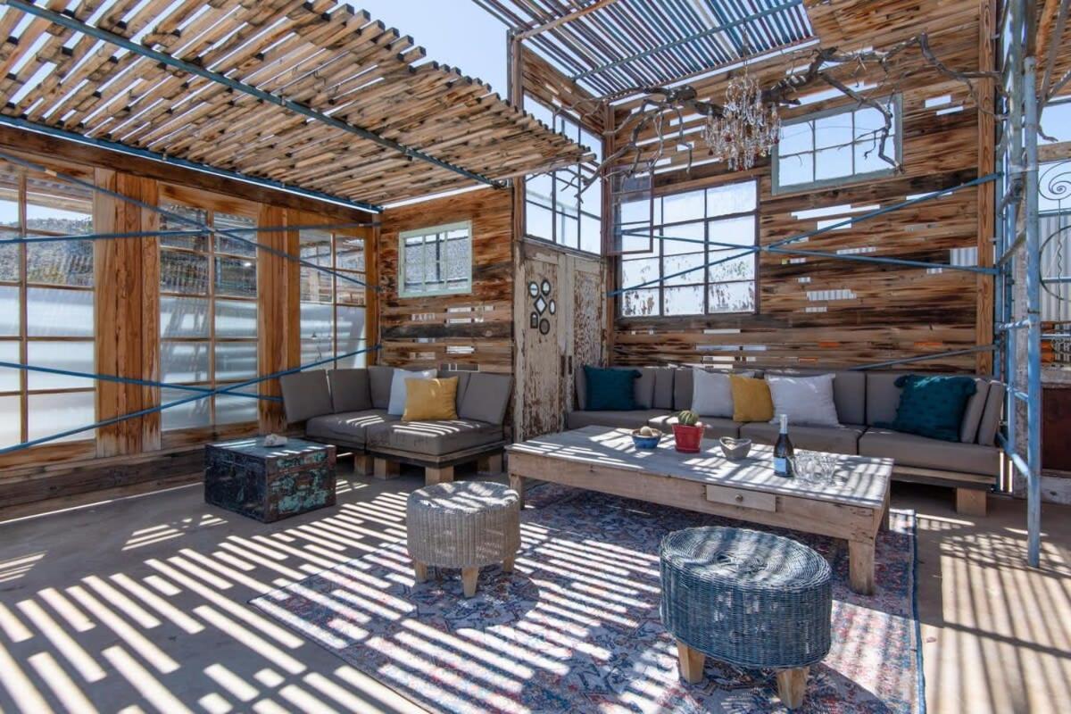 Renovated Lodge - Room 1 With Pool Access Joshua Tree Exterior photo