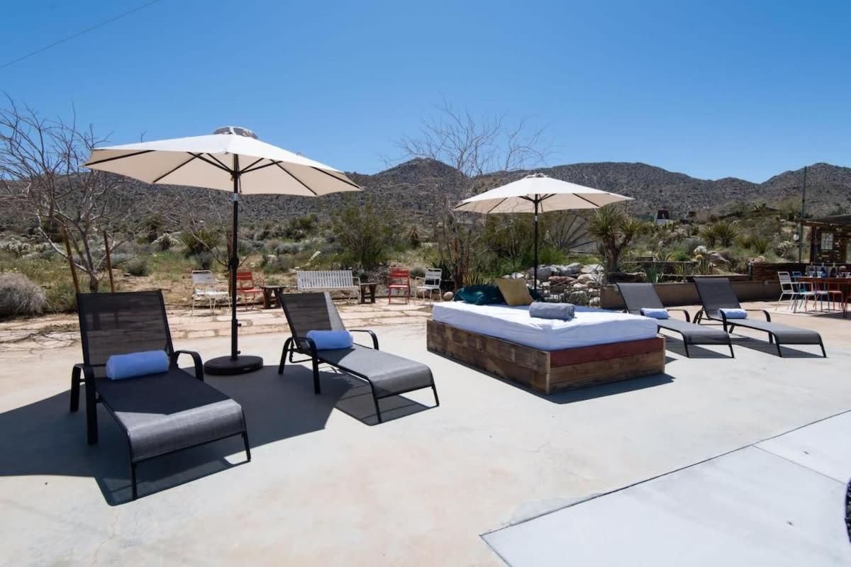 Renovated Lodge - Room 1 With Pool Access Joshua Tree Exterior photo