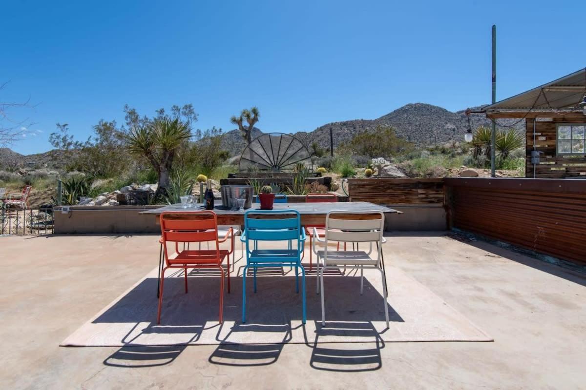Renovated Lodge - Room 1 With Pool Access Joshua Tree Exterior photo